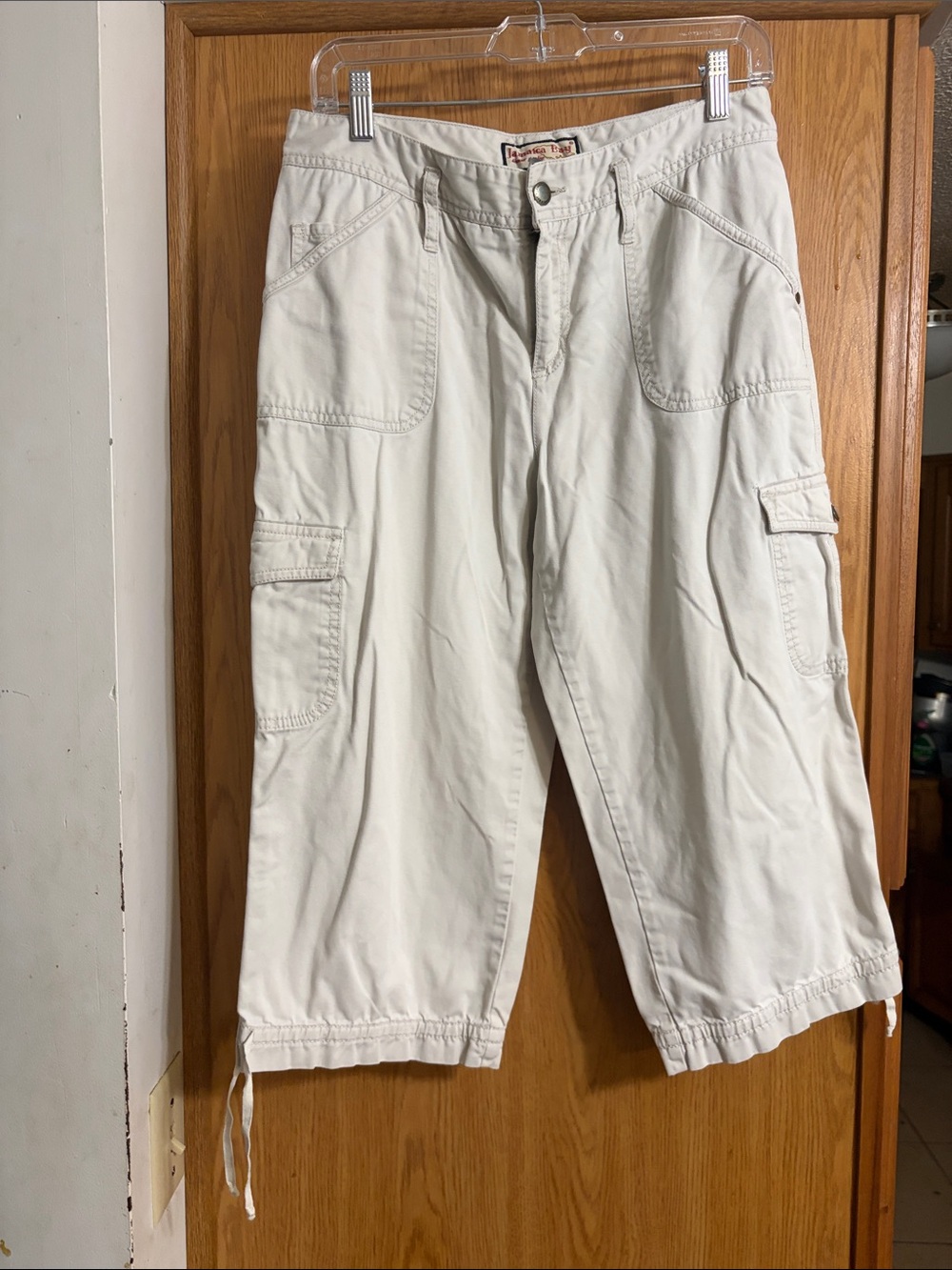 Women's White Cargo Capris